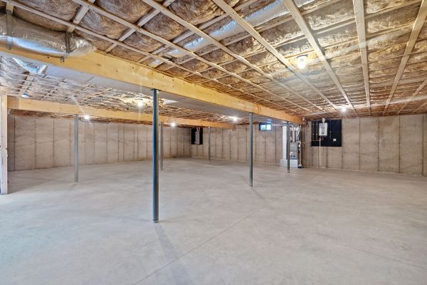 Basement Floor Installation in Kihei