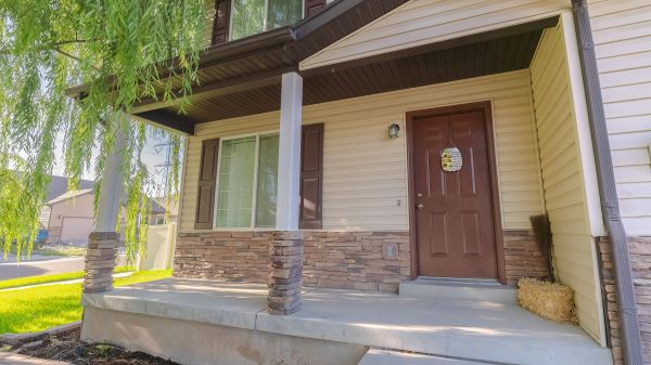 Cost of Porch Concrete Construction in Kihei