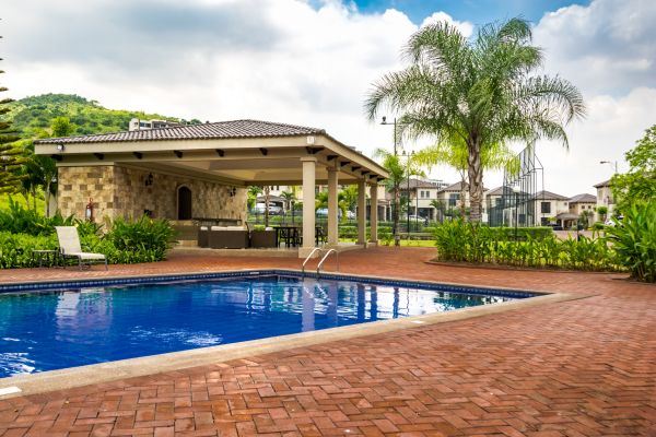 Pool Area Enlargement in Kihei